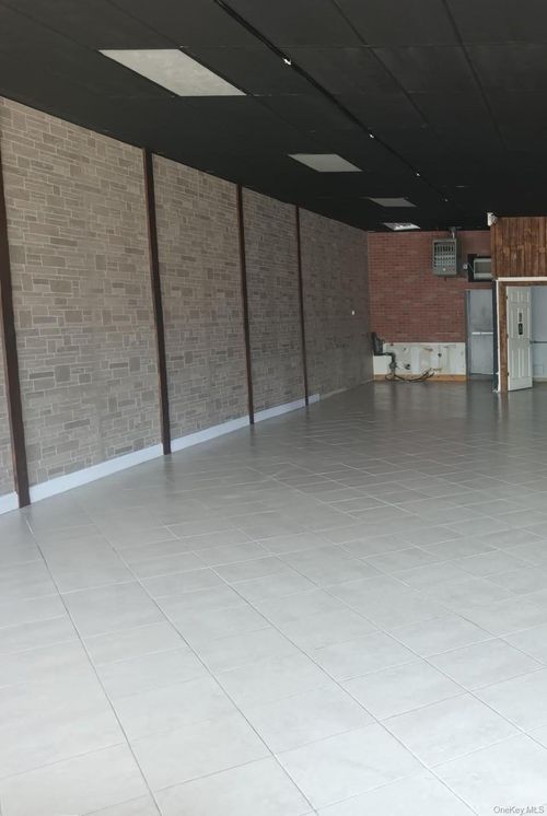 418 Sunrise Hwy, Lynbrook, NY, 11563-3012 | Card Image