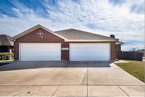 452 & 456 Canvas Court, Crowley, TX, 76036 | Card Image