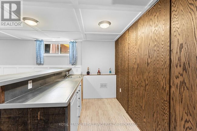 343 Sunrise Cres, House other with 4 bedrooms, 3 bathrooms and 4 parking in Kingston ON | Image 29