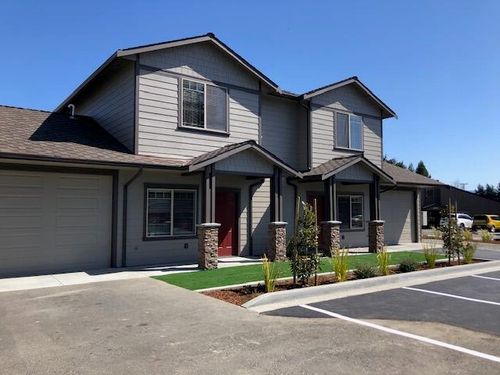 2450 Newburg Ct, Fortuna, CA, 95540-2849 | Card Image