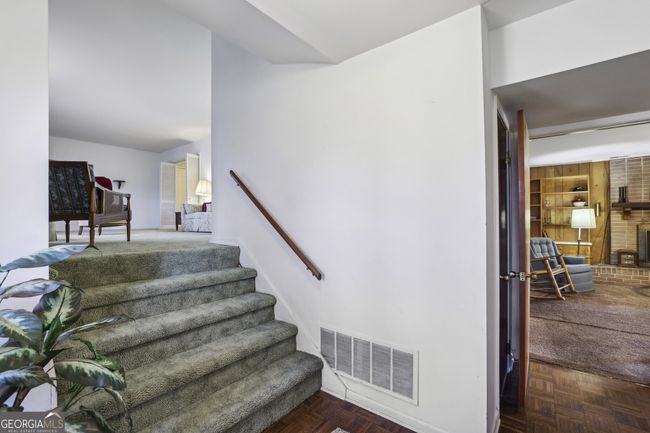 4297 Chamblee Dunwoody Rd, House other with 4 bedrooms, 3 bathrooms and null parking in Chamblee GA | Image 9