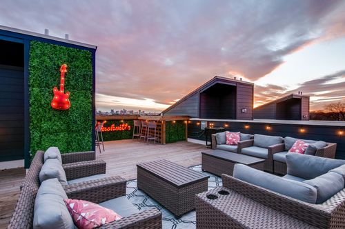 1120 Harmony Way, Nashville, TN, 37207-5277 | Card Image