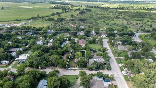 143 Rock Mont Dr, Del Valle, TX, 78617-5062 | Card Image