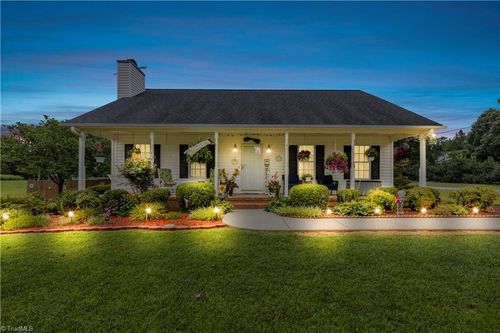 108 Camden Ct, Advance, NC, 27006-7884 | Card Image
