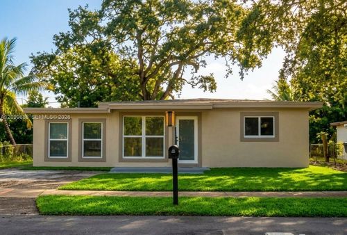 3201 Sw 48th Ave, West Park, FL, 33023-5403 | Card Image