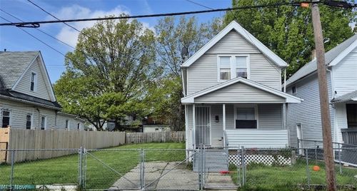 2048 W 105th St, Cleveland, OH, 44102-3537 | Card Image