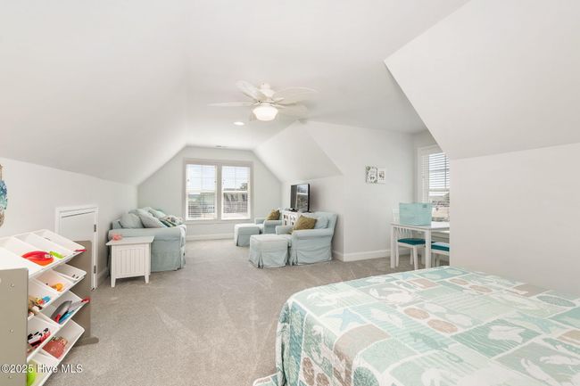 111 Magens Ct E, House other with 4 bedrooms, 4 bathrooms and 2 parking in Cedar Point NC | Image 32