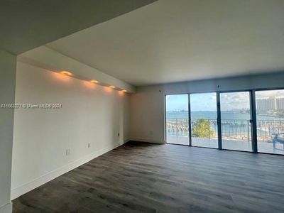 4D - 11111 Biscayne Blvd, Condo with 2 bedrooms, 2 bathrooms and null parking in Miami FL | Image 2