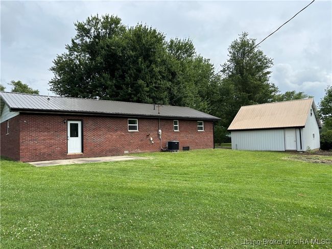 2318 Lake View Dr, Home with 4 bedrooms, 2 bathrooms and null parking in Austin IN | Image 6