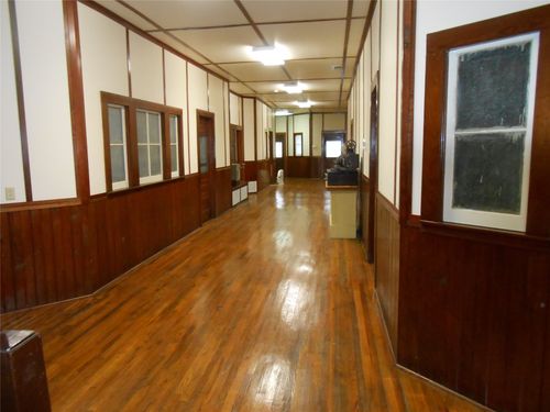 210-131 Mckinney St, Farmersville, TX, 75442-2213 | Card Image