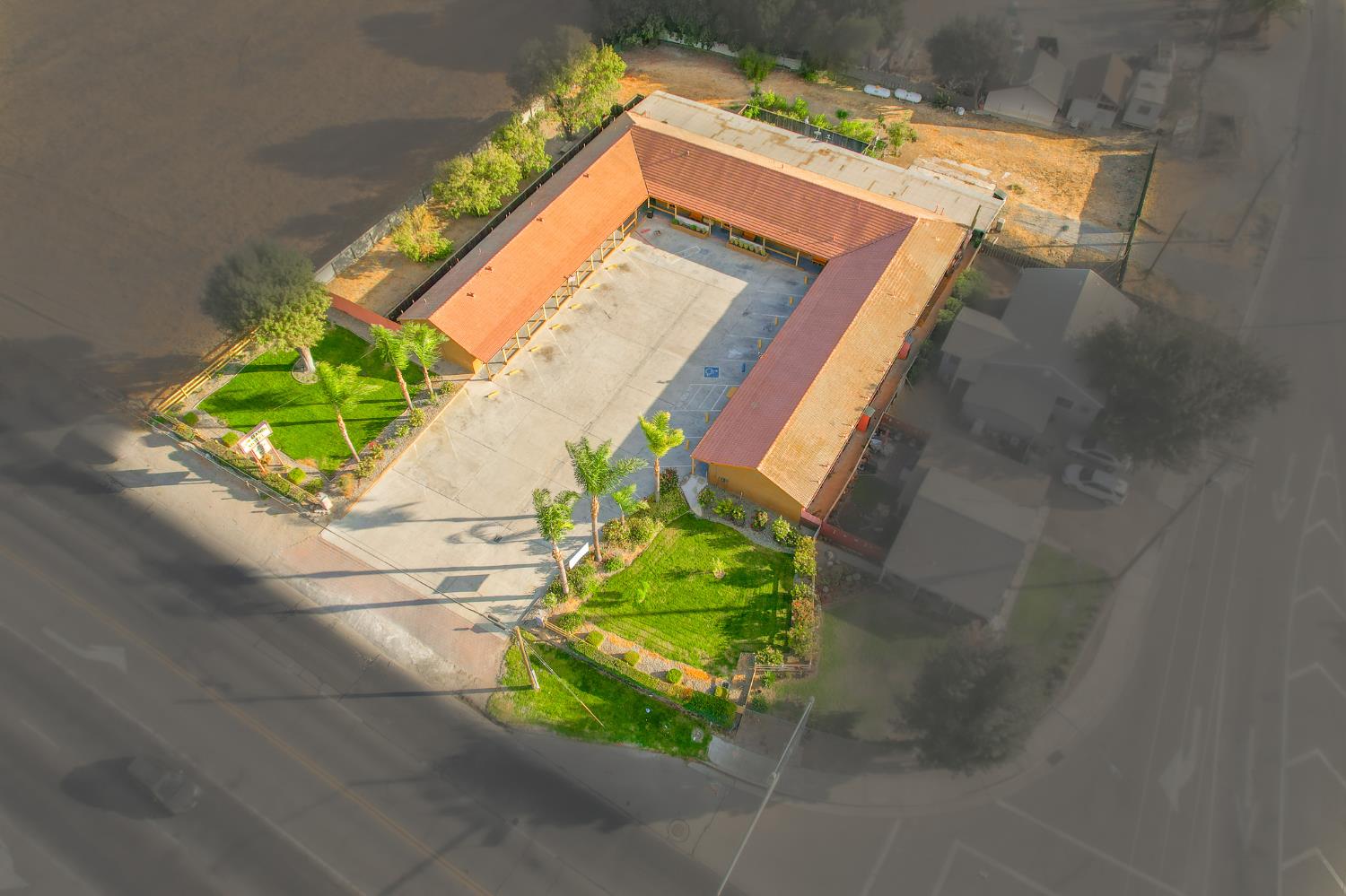 Commercial Sale in Los Banos 3