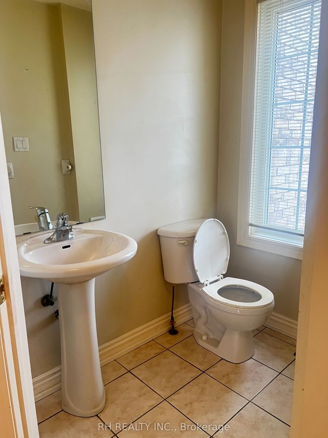 89 Park Place Dr, House attached with 3 bedrooms, 4 bathrooms and 2 parking in Markham ON | Image 6