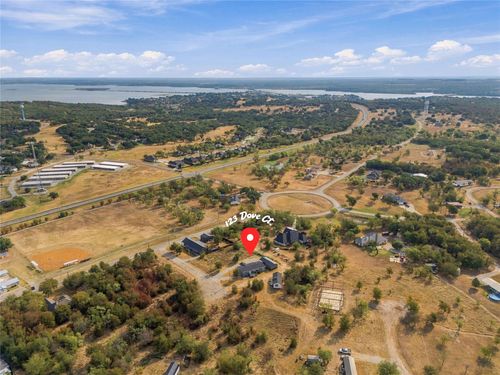 123 Dove Ct, Runaway Bay, TX, 76426-2295 | Card Image
