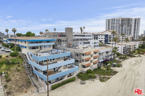 22 5th Pl, Long Beach, CA, 90802-5651 | Card Image