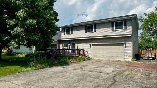 3860 Lawley Ave, Waterford, MI, 48328-4050 | Card Image