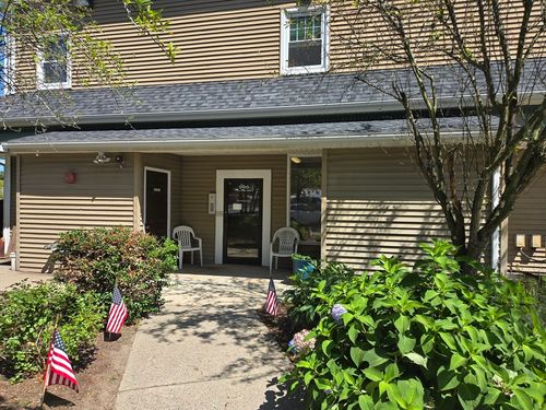 apt-4-996 East St, Walpole, MA, 02081-2974 | Card Image
