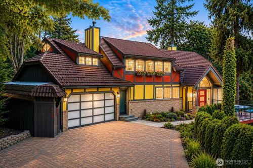 4739 Fernridge Ln, Mercer Island, WA, 98040-4700 | Card Image
