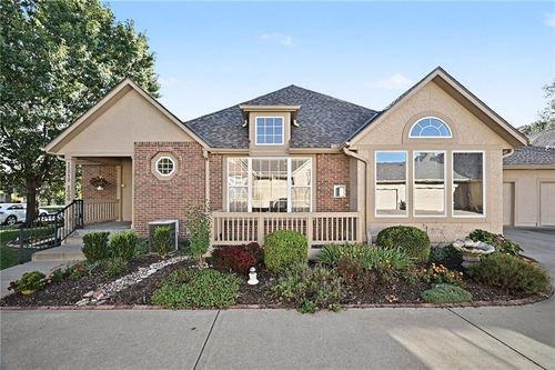 15212 S Greenwood #2000 Street, Olathe, KS, 66062 | Card Image