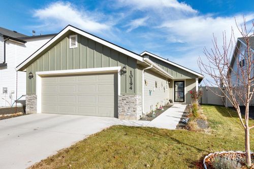 10194 Longtail Dr, Nampa, ID, 83687-5752 | Card Image
