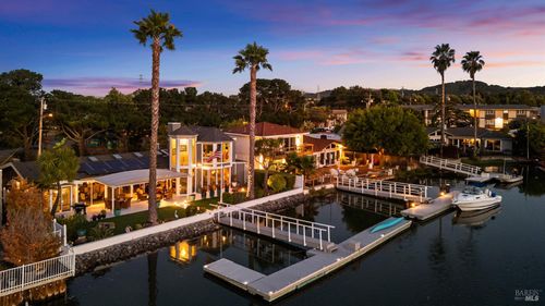 15 Sorrento Way, San Rafael, CA, 94901-4314 | Card Image