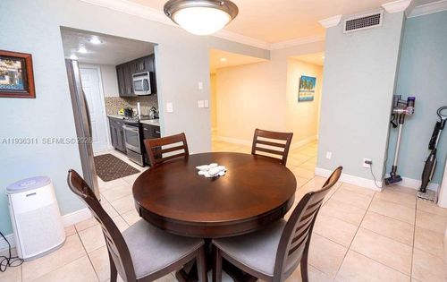 4-114-8600 Sw 109th Ave, Miami, FL, 33173-4464 | Card Image