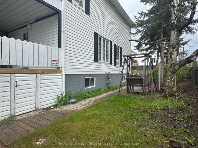 63 Elm St N, House other with 4 bedrooms, 3 bathrooms and 3 parking in Timmins ON | Image 12