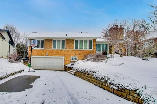 42 Abinger Cres, Etobicoke, ON, M9B2Y6 | Card Image