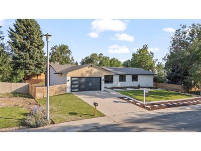 6285 S Oneida Way, House other with 5 bedrooms, 3 bathrooms and null parking in Centennial CO | Image 2