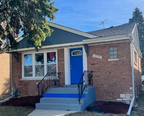 14535 S Parnell Ave, Riverdale, IL, 60827-2635 | Card Image