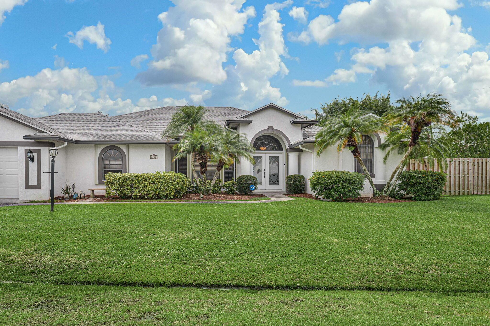 Zee Ct, Port Saint Lucie, FL 34986