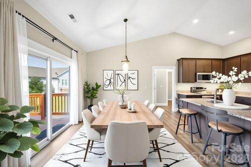 457 Riverwind Dr, Hendersonville, NC, 28739-8742 | Card Image