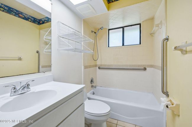 1875 Live Oak Ln, House other with 3 bedrooms, 3 bathrooms and null parking in ATLANTIC BEACH FL | Image 31