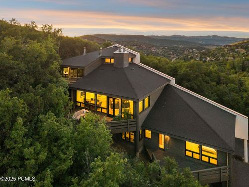 7089 Pinecrest, Park City, UT, 84098-5388 | Card Image
