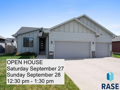 1504 S Gill Ave, Sioux Falls, SD, 57106-7069 | Card Image