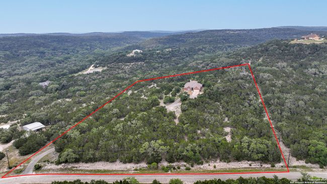 846 County Road 2763, House other with 3 bedrooms, 2 bathrooms and null parking in Mico TX | Image 5
