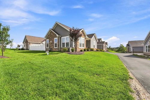 4b-125 Village Ln, Finleyville, PA, 15332-9659 | Card Image