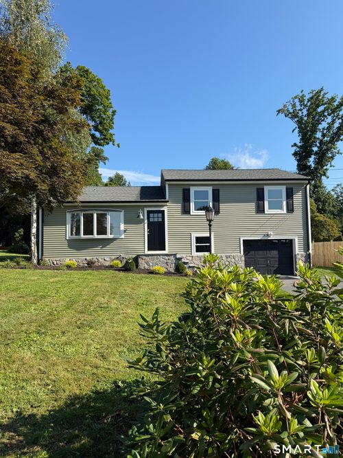 3 Mist Hill Dr, Brookfield, CT, 06804-1611 | Card Image
