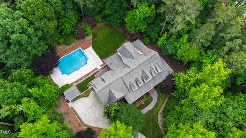 131 Lavenia Ln, Chapel Hill, NC, 27516-9312 | Card Image