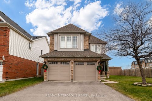 bsmt-33 Tweedie Cres, Whitby, ON, L1P1X4 | Card Image