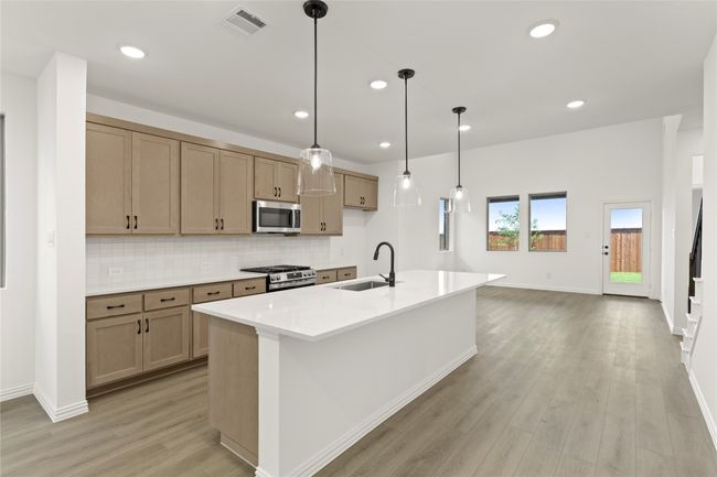 08. 14154 Gallatin - Kitchen | Image 8