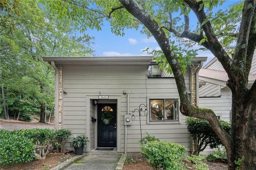 3629 Stonewall Ct Se, Atlanta, GA, 30339-3305 | Card Image