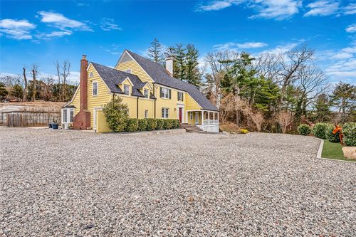 195 Cedar Swamp Rd, Glen Head, NY, 11545-2278 | Card Image