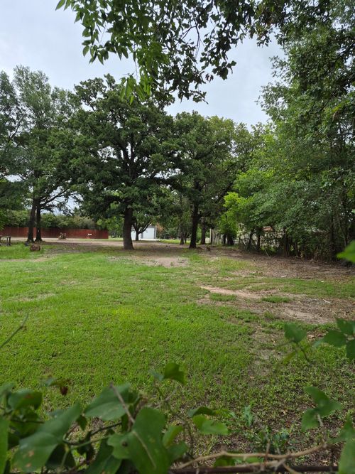812 Redoak Dr, West Tawakoni, TX, 75474-3136 | Card Image