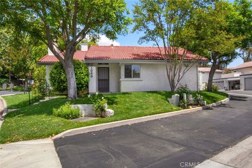 1050 Windmill Ln, Oak Park, CA, 91377-3951 | Card Image