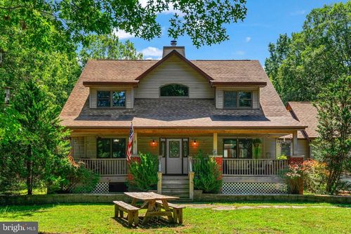 104 N Genoa Ave, EGG HARBOR CITY, NJ, 08215-3425 | Card Image