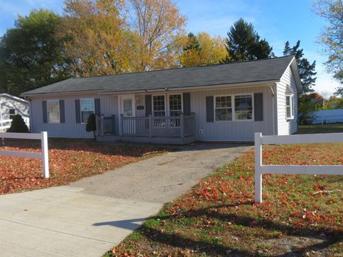 612 Carol Dr, Walton, IN, 46994-8600 | Card Image