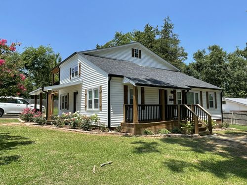 404 S Jackson St, Ripley, MS, 38663-2313 | Card Image