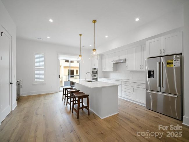 Kitchen | Image 9