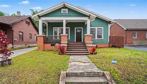 304 W Ray Ave, High Point, NC, 27262-3822 | Card Image