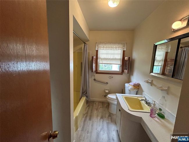 57 Standish Dr, House other with 3 bedrooms, 2 bathrooms and null parking in Clifton NJ | Image 13